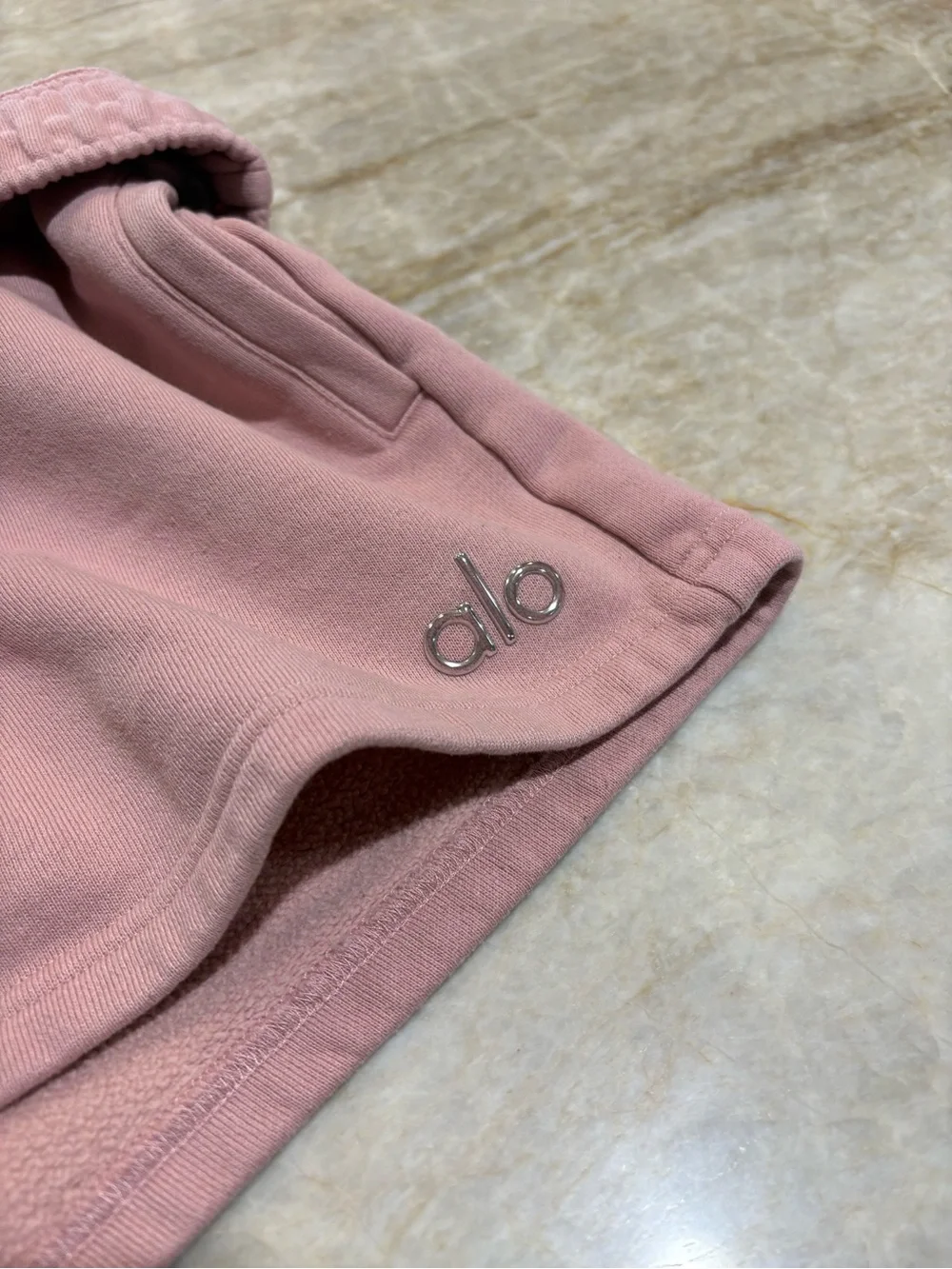 ALO Yoga Accolade Shorts *Sweet Pink*